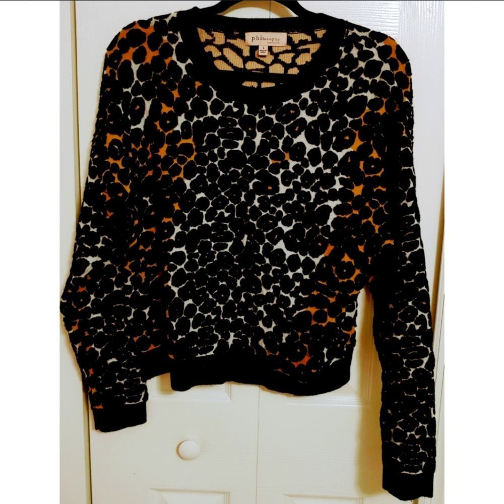Women's Long Sleeved Top in Crushed Velvet by Philosophy Republic Size L